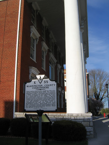 Marker: Washington County Courthouse (K 55)