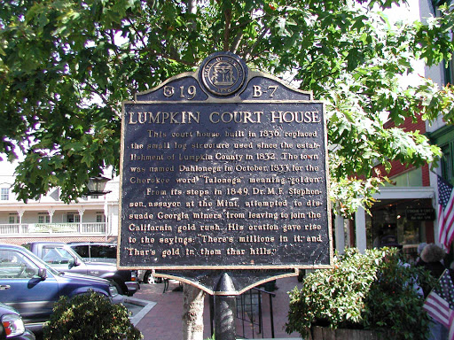 Lumpkin Court House
