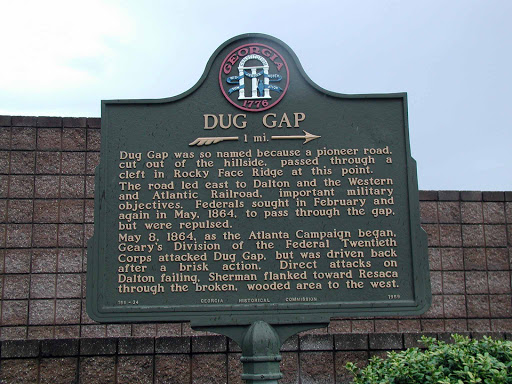 Dug Gap -- 1 Mile -->
