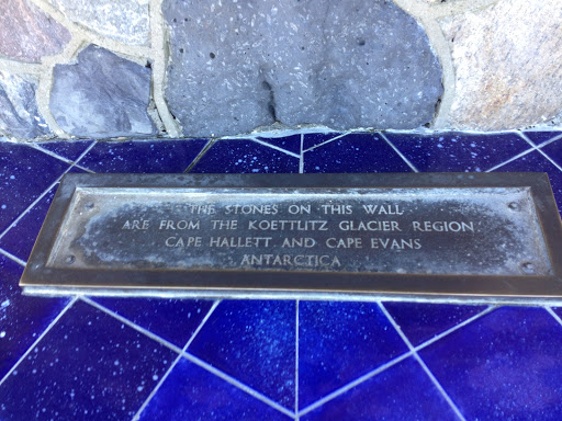 Richard Byrn memorial, Mount Victoria