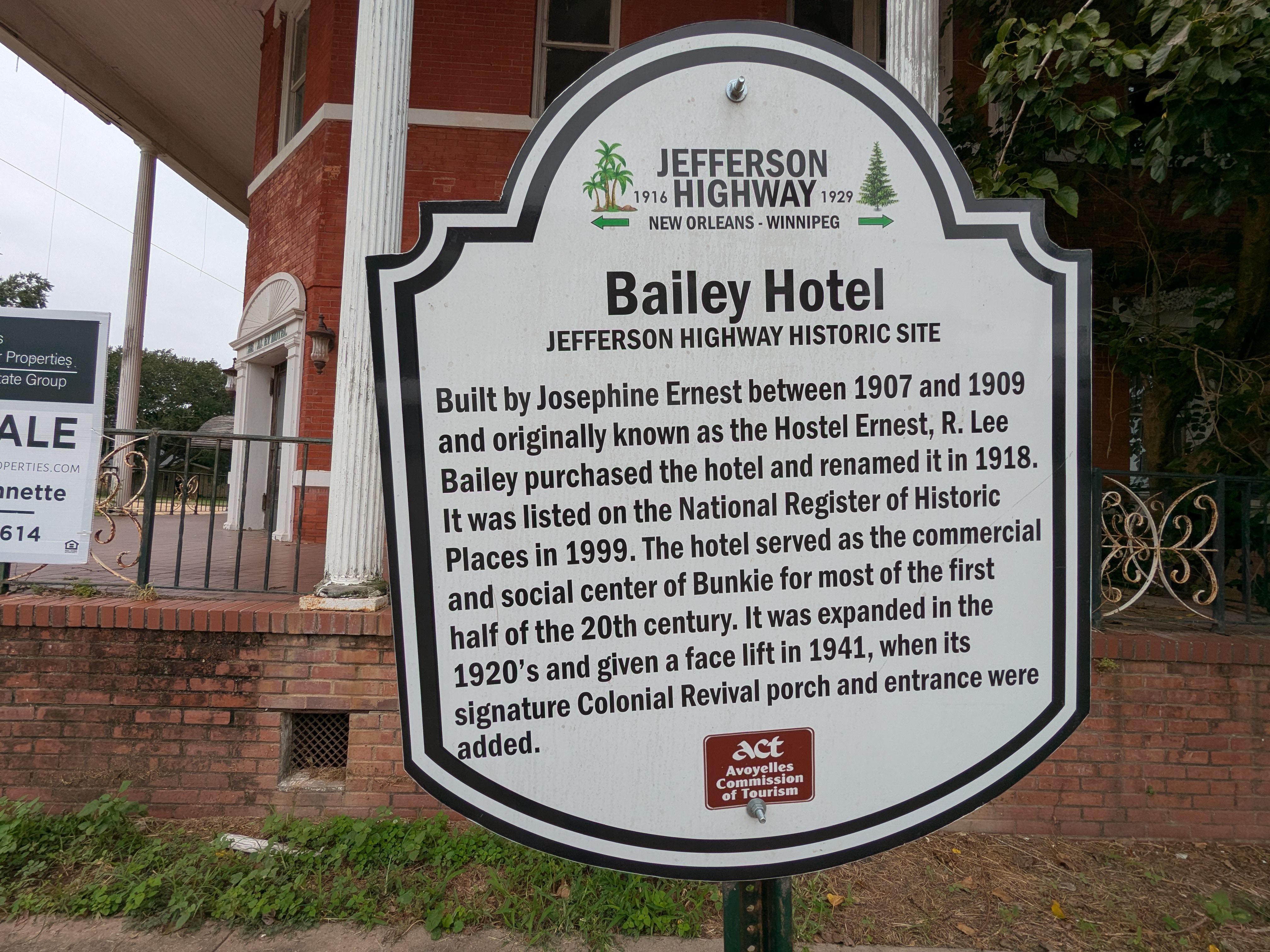 Bailey Hotel