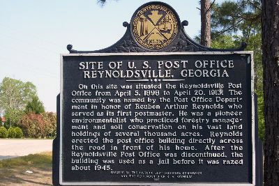 Site of U.S. Post Office Reynoldsville, Georgia (Side 1)