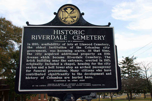 Historic Riverdale Cemetery