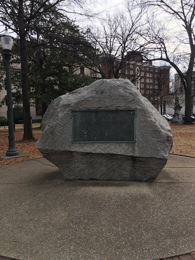 Linn Park War Memorials