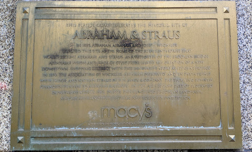 ABRAHAM & STRAUS (A & S)