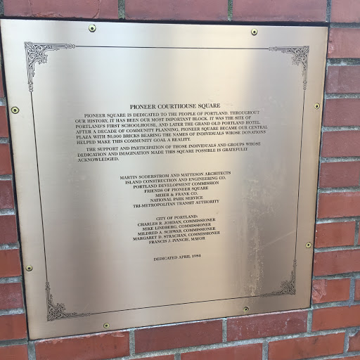 Pioneer Courthouse Square